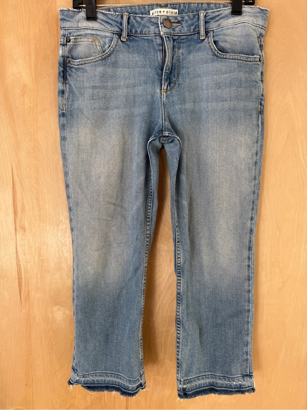 Alice + Olivia "Good" Low-Rise Cropped Jeans | Released Hem | 28 - Picture 2 of 14